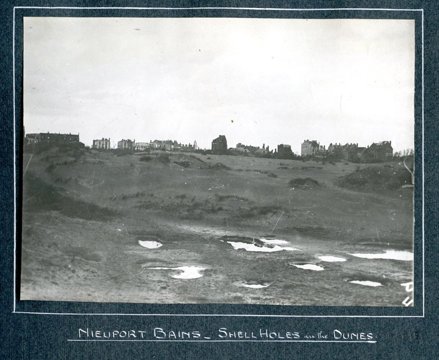Nieuport - shell holes in the dunes