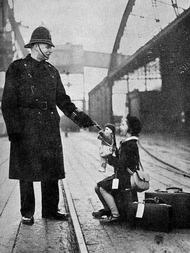 LSF 066.34 FCRA 1_21 Caring for the child refugees